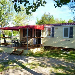 Prázdninový areál Pisak - Mobile Homes By The Sea, Seline